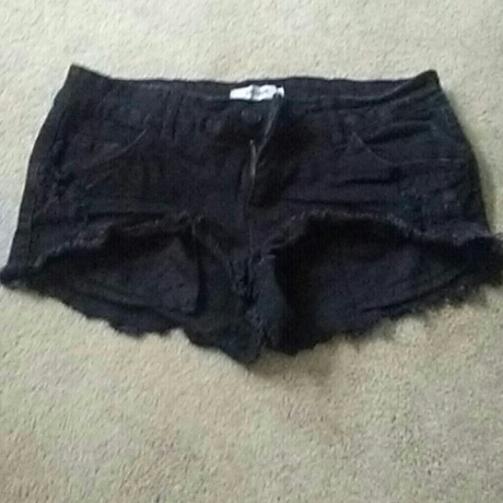 Refuge black daisy dukes